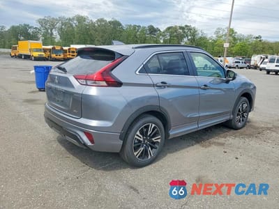Trzecie zdjęcie samochodu z tyłu: 2026 MITSUBISHI ECLIPSE CROSS SE VIN:JA4ATWAA0TZ015517 - miniatura
