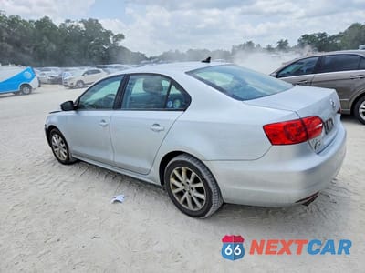Drugie zdjęcie samochodu z przodu: 2011 VOLKSWAGEN JETTA SE VIN:3VWDZ7AJ2BM361458 - miniatura