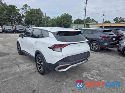 Trzecie zdjęcie samochodu z tyłu: 2023 KIA SPORTAGE EX VIN:5XYK33AF8PG101666 - miniatura