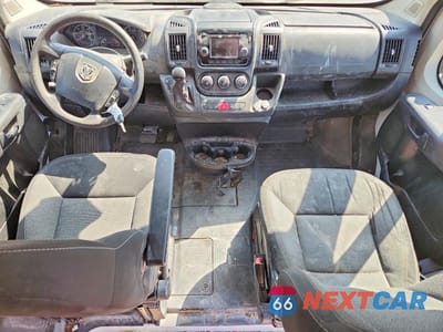 Zdjęcie 8 z 13 samochodu: 2015 RAM PROMASTER 2500 DELIVERY VAN VIN:3C6TRVDG1FE512798 - miniatura