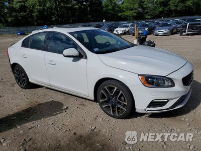 Czwarte zdjęcie samochodu z boku: 2018 VOLVO S60 DYNAMIC VIN:YV126MFL8J2461902 - miniatura