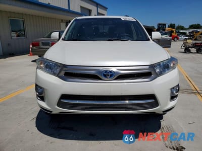 Piąte zdjęcie samochodu w środku: 2013 TOYOTA HIGHLANDER HYBRID LIMITED VIN:JTEDC3EH9D2010881 - miniatura