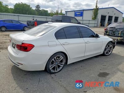 Trzecie zdjęcie samochodu z tyłu: 2017 BMW 330 XI VIN:WBA8D9G34HNU63010 - miniatura
