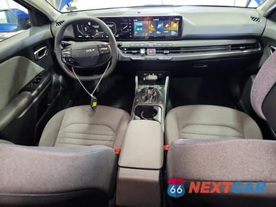 Zdjęcie 8 z 12 samochodu: 2025 KIA K4 EX VIN:3KPFU4DE8SE198316 - miniatura
