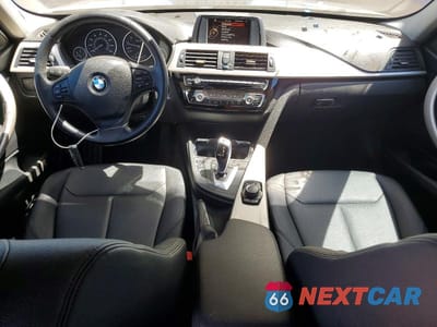 Zdjęcie 8 z 12 samochodu: 2016 BMW 320 I VIN:WBA8E1G59GNT34047 - miniatura
