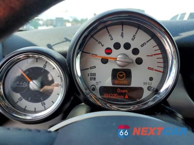 Zdjęcie 9 z 12 samochodu: 2013 MINI COOPER S VIN:WMWZP3C5XDT297338 - miniatura