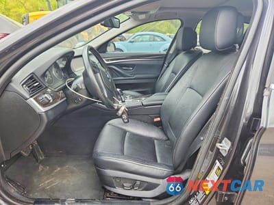Zdjęcie 7 z 12 samochodu: 2013 BMW 528 XI VIN:WBAXH5C54DD107754 - miniatura