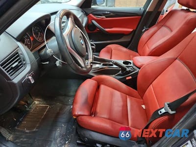 Zdjęcie 7 z 13 samochodu: 2014 BMW X1 XDRIVE28I VIN:WBAVL1C50EVY20418 - miniatura