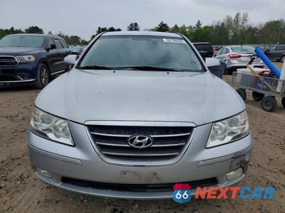 Piąte zdjęcie samochodu w środku: 2010 HYUNDAI SONATA SE V6 VIN:5NPEU4AF5AH618777 - miniatura