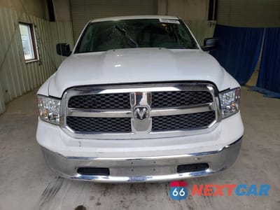 Piąte zdjęcie samochodu w środku: 2020 RAM 1500 CLASSIC SLT VIN:1C6RR6TT1LS102574 - miniatura