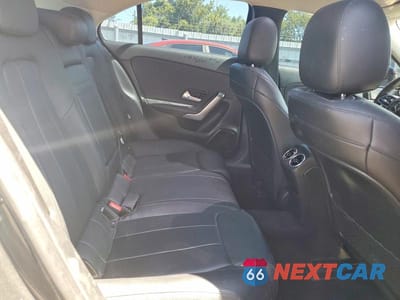 Zdjęcie 10 z 12 samochodu: 2019 MERCEDES-BENZ A 220 VIN:WDD3G4EB9KW019307 - miniatura
