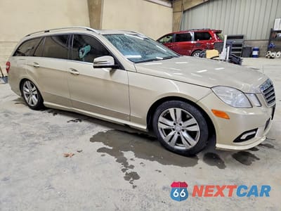 Czwarte zdjęcie samochodu z boku: 2011 MERCEDES-BENZ E 350 4MATIC WAGON VIN:WDDHH8HB2BA453703 - miniatura