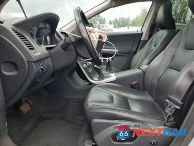 Zdjęcie 7 z 12 samochodu: 2016 VOLVO XC60 T5 PREMIER VIN:YV4612RK8G2820961 - miniatura