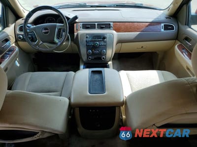 Zdjęcie 8 z 13 samochodu: 2007 GMC YUKON XL K1500 VIN:1GKFK16397J187016 - miniatura
