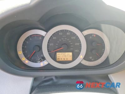 Zdjęcie 9 z 13 samochodu: 2012 TOYOTA RAV4 BASE VIN:2T3BF4DV0CW215477 - miniatura