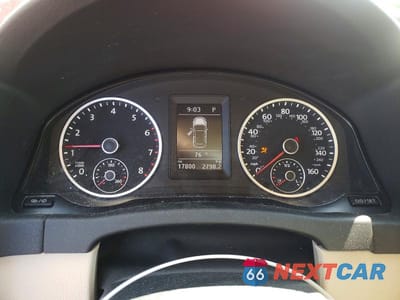 Zdjęcie 9 z 12 samochodu: 2016 VOLKSWAGEN TIGUAN S VIN:WVGBV7AX5GW017541 - miniatura