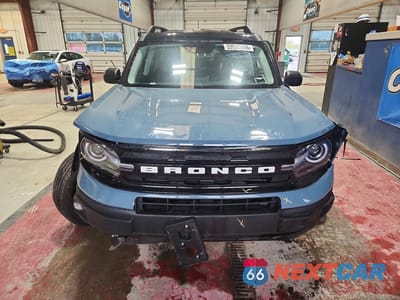 Piąte zdjęcie samochodu w środku: 2021 FORD BRONCO SPORT OUTER BANKS VIN:3FMCR9C61MRB09432 - miniatura