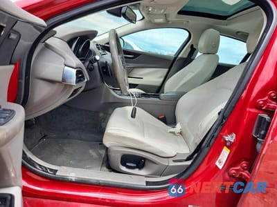 Zdjęcie 7 z 13 samochodu: 2017 JAGUAR XE VIN:SAJAD4BG1HA973132 - miniatura