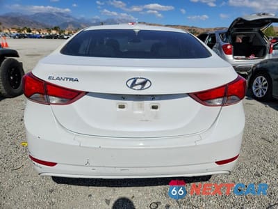 Zdjęcie 6 z 12 samochodu: 2015 HYUNDAI ELANTRA SE VIN:5NPDH4AE7FH600750 - miniatura