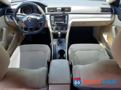 Zdjęcie 8 z 12 samochodu: 2018 VOLKSWAGEN PASSAT S VIN:1VWAA7A3XJC044460 - miniatura