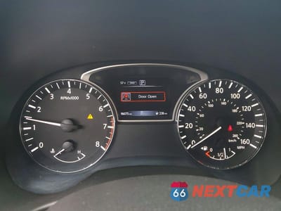 Zdjęcie 9 z 13 samochodu: 2019 NISSAN PATHFINDER S VIN:5N1DR2MM9KC628751 - miniatura