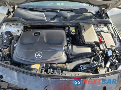 Zdjęcie 11 z 13 samochodu: 2019 MERCEDES-BENZ CLA 250 VIN:WDDSJ4EB3KN716104 - miniatura