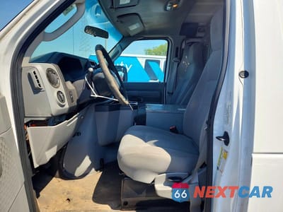 Zdjęcie 7 z 13 samochodu: 2013 FORD ECONOLINE E250 VAN VIN:1FTNE2EL8DDA49662 - miniatura