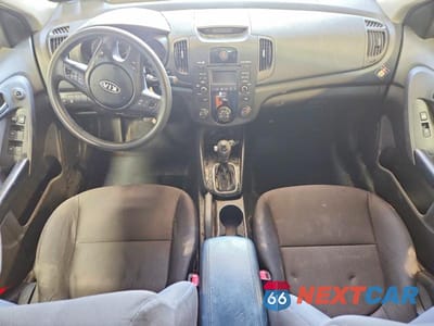 Zdjęcie 8 z 12 samochodu: 2012 KIA FORTE EX VIN:KNAFU4A24C5472096 - miniatura