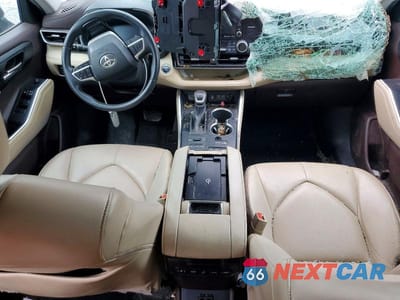 Zdjęcie 8 z 12 samochodu: 2022 TOYOTA HIGHLANDER XLE VIN:5TDHZRBH2NS578170 - miniatura