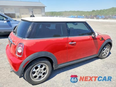 Trzecie zdjęcie samochodu z tyłu: 2012 MINI COOPER VIN:WMWSU3C50CT260890 - miniatura
