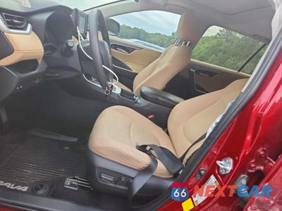 Zdjęcie 7 z 13 samochodu: 2020 TOYOTA RAV4 XLE VIN:2T3W1RFV0LC069027 - miniatura