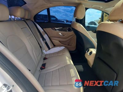 Zdjęcie 10 z 12 samochodu: 2018 MERCEDES-BENZ C 300 VIN:55SWF4JB6JU273848 - miniatura