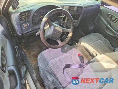 Zdjęcie 8 z 12 samochodu: 2001 CHEVROLET S TRUCK S10 VIN:1GCCS14591K149208 - miniatura