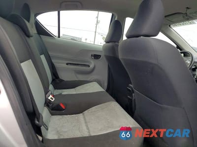 Zdjęcie 10 z 12 samochodu: 2013 TOYOTA PRIUS C TWO VIN:JTDKDTB39D1545572 - miniatura