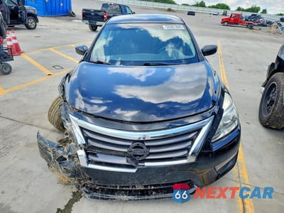 Piąte zdjęcie samochodu w środku: 2015 NISSAN ALTIMA 2.5 S VIN:1N4AL3AP9FN340449 - miniatura