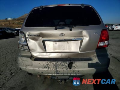 Zdjęcie 6 z 13 samochodu: 2005 KIA SORENTO LX VIN:KNDJD733755365017 - miniatura