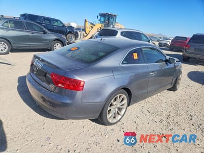 Trzecie zdjęcie samochodu z tyłu: 2013 AUDI A5 PREMIUM VIN:WAUCFAFR4DA024791 - miniatura