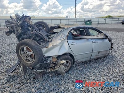 Trzecie zdjęcie samochodu z tyłu: 2005 TOYOTA COROLLA S VIN:1NXBR32E15Z453449 - miniatura