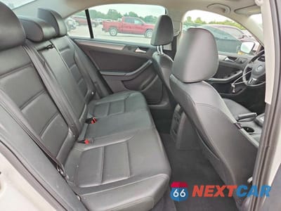Zdjęcie 10 z 12 samochodu: 2013 VOLKSWAGEN JETTA TDI VIN:3VWLL7AJ8DM275877 - miniatura