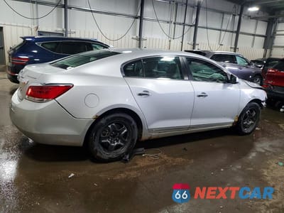 Trzecie zdjęcie samochodu z tyłu: 2010 BUICK LACROSSE CX VIN:1G4GB5EG2AF117391 - miniatura