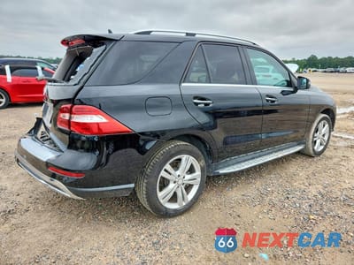 Trzecie zdjęcie samochodu z tyłu: 2013 MERCEDES-BENZ ML 350 VIN:4JGDA5JB8DA203760 - miniatura
