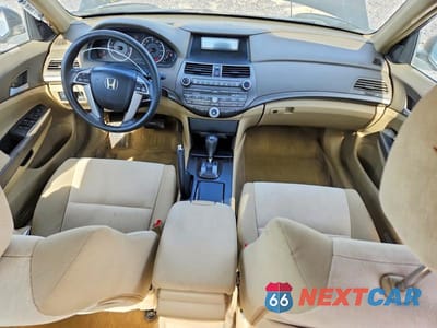 Zdjęcie 8 z 13 samochodu: 2008 HONDA ACCORD LXP VIN:1HGCP26468A159675 - miniatura