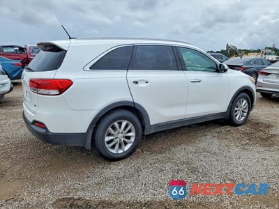 Trzecie zdjęcie samochodu z tyłu: 2018 KIA SORENTO LX V6 VIN:5XYPG4A50JG375748 - miniatura