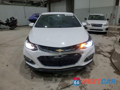 Piąte zdjęcie samochodu w środku: 2017 CHEVROLET CRUZE LT VIN:1G1BE5SM0H7148815 - miniatura