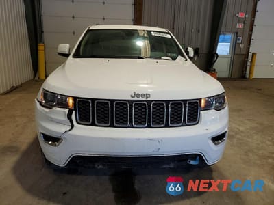 Piąte zdjęcie samochodu w środku: 2020 JEEP GRAND CHEROKEE LAREDO VIN:1C4RJFAG0LC168968 - miniatura