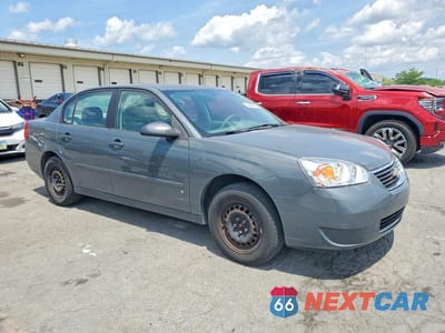 Czwarte zdjęcie samochodu z boku: 2008 CHEVROLET MALIBU LS VIN:1G1ZS58F88F117284 - miniatura