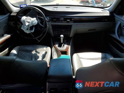 Zdjęcie 8 z 12 samochodu: 2006 BMW 325 I VIN:WBAVB13526PT14808 - miniatura
