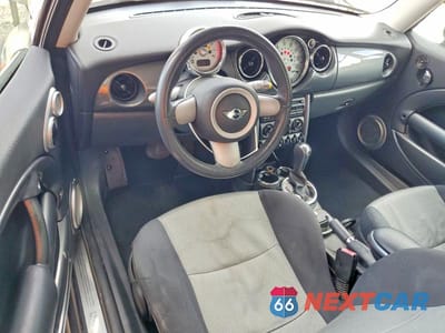 Zdjęcie 8 z 12 samochodu: 2006 MINI COOPER VIN:WMWRC33586TJ75849 - miniatura