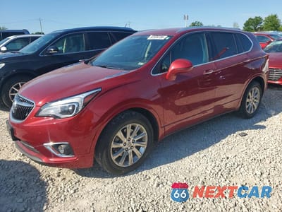 2020 BUICK ENVISION ESSENCE LRBFXCSAXLD139769 - główne zdjęcie licytacji z USA - miniatura