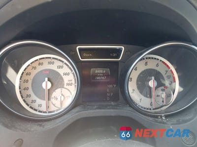 Zdjęcie 9 z 12 samochodu: 2016 MERCEDES-BENZ CLA 250 VIN:WDDSJ4EB2GN384857 - miniatura